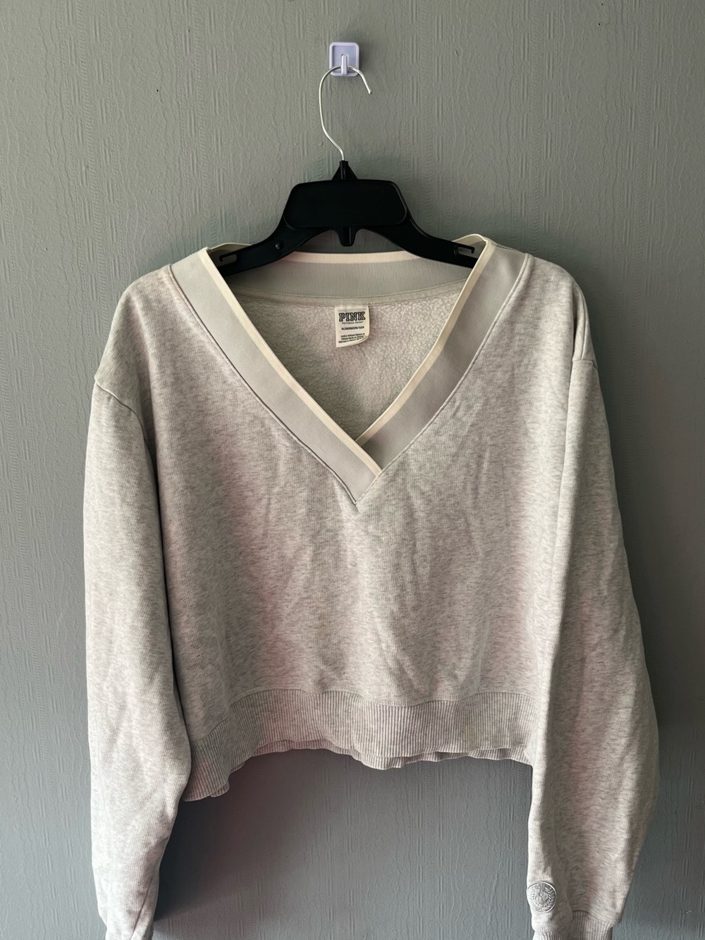 PINK Victoria's Secret Light Gray V-Neck Cropped Sweater with Cream Trim